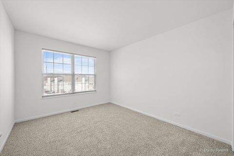 Tiny photo for Crystal Lake, IL 60012 (MLS # 12557266)