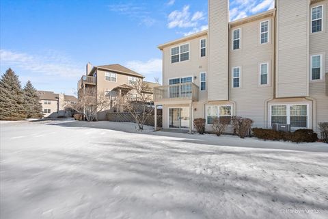 Tiny photo for Crystal Lake, IL 60012 (MLS # 12557266)