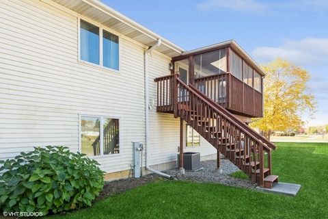 Tiny photo for 10826 Timer Drive #2, Huntley, IL 60142 (MLS # 12494510)