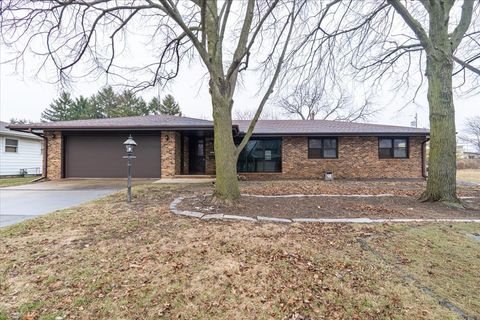 Photo of 625 Bradley Drive, Bloomington, IL 61701 (MLS # 12543522)