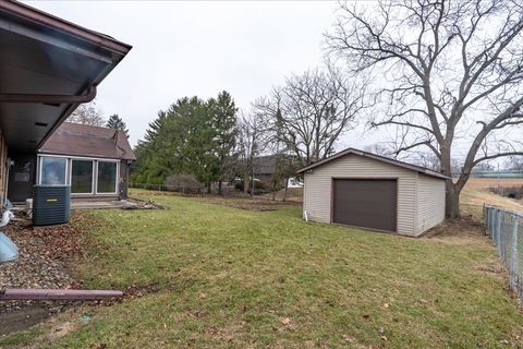 Tiny photo for 625 Bradley Drive, Bloomington, IL 61701 (MLS # 12543522)