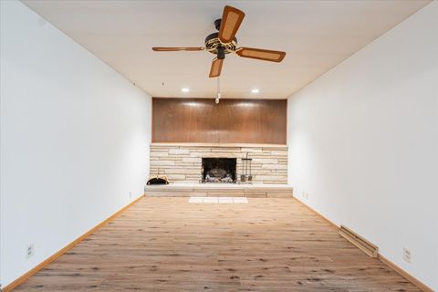 Tiny photo for 625 Bradley Drive, Bloomington, IL 61701 (MLS # 12543522)