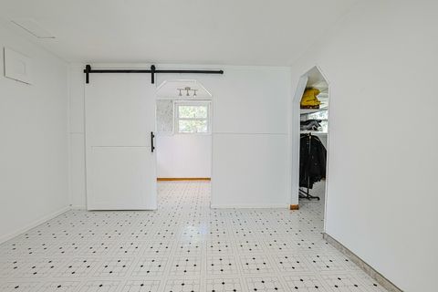 Tiny photo for 819 Robinson Avenue, Streamwood, IL 60107 (MLS # 12481378)