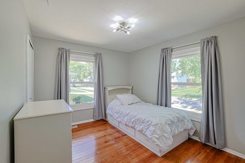 Tiny photo for 819 Robinson Avenue, Streamwood, IL 60107 (MLS # 12481378)