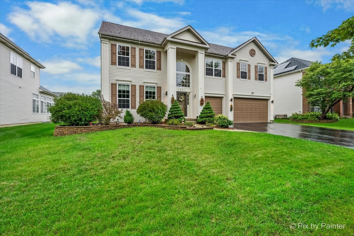 1327 Palisades Drive
