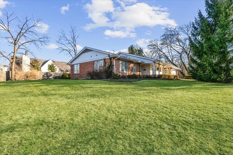 Tiny photo for 58 E Laurel Avenue, Lake Forest, IL 60045 (MLS # 12575330)