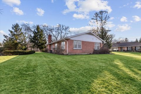 Tiny photo for 58 E Laurel Avenue, Lake Forest, IL 60045 (MLS # 12575330)
