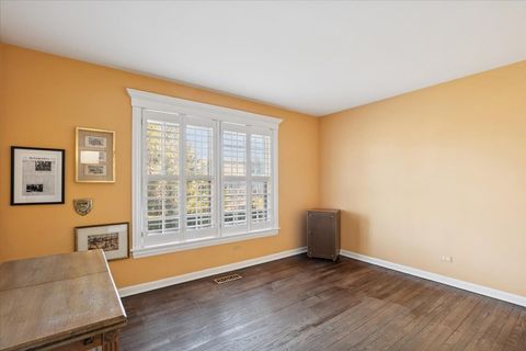 Tiny photo for 58 E Laurel Avenue, Lake Forest, IL 60045 (MLS # 12575330)