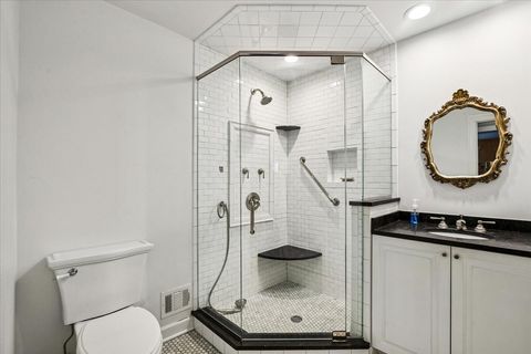 Tiny photo for 58 E Laurel Avenue, Lake Forest, IL 60045 (MLS # 12575330)