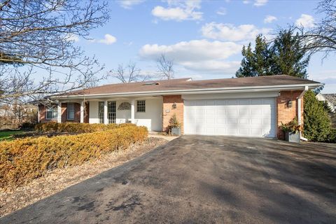58 E Laurel Avenue Lake Forest IL 60045