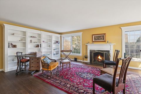 Tiny photo for 58 E Laurel Avenue, Lake Forest, IL 60045 (MLS # 12575330)