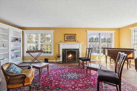 Tiny photo for 58 E Laurel Avenue, Lake Forest, IL 60045 (MLS # 12575330)