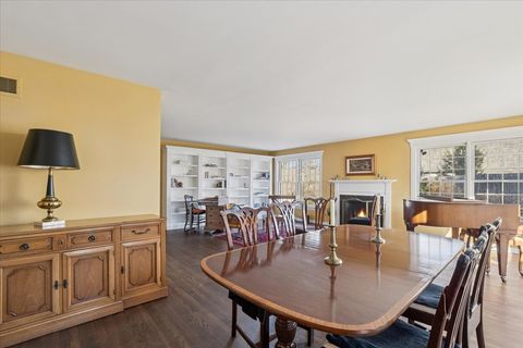 Tiny photo for 58 E Laurel Avenue, Lake Forest, IL 60045 (MLS # 12575330)