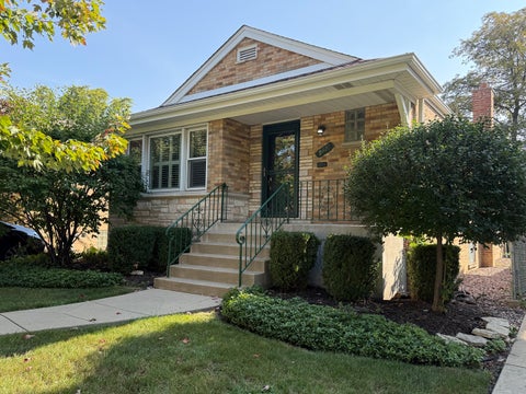 Photo of 9427 S Harding Avenue, Evergreen Park, IL 60805 (MLS # 12734347)