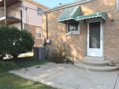 Tiny photo for 9427 S Harding Avenue, Evergreen Park, IL 60805 (MLS # 12734347)