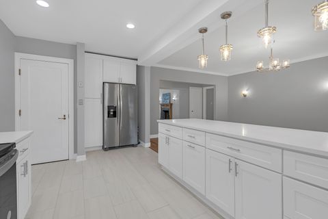 Tiny photo for 3750 N Lake Shore Drive #2C, Chicago, IL 60613 (MLS # 12464310)