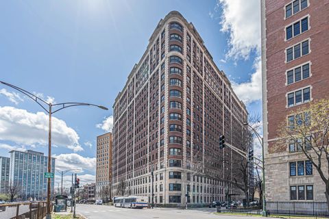 Photo of 3750 N Lake Shore Drive #2C, Chicago, IL 60613 (MLS # 12464310)