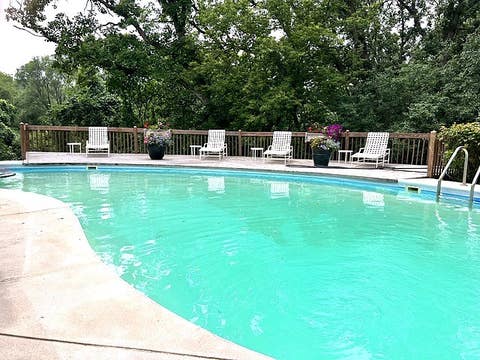 Tiny photo for 3 Far Hills Road, Barrington Hills, IL 60010 (MLS # 12598564)