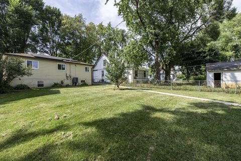 Tiny photo for 2903 Emmaus Avenue, Zion, IL 60099 (MLS # 12471179)