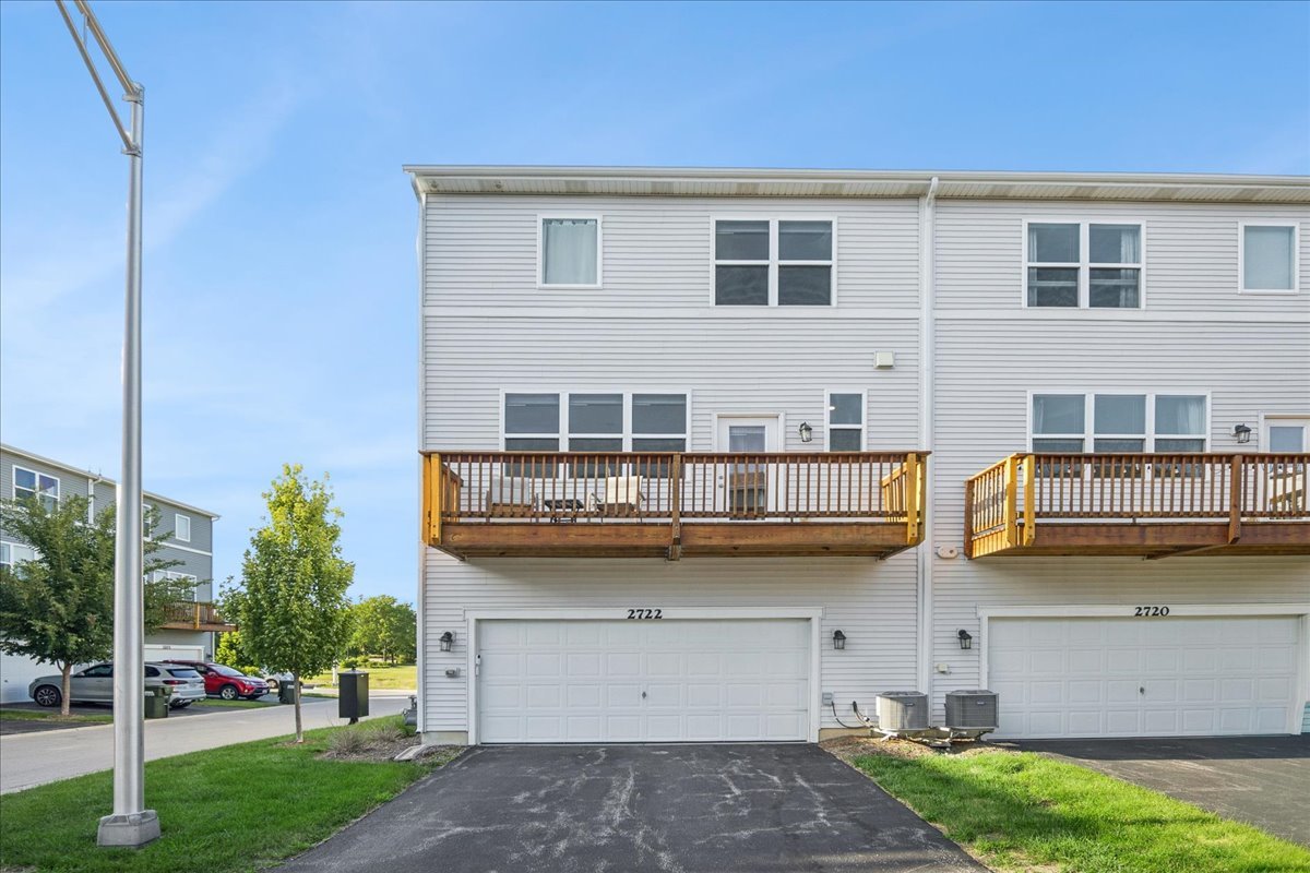 2722 Lily Lane