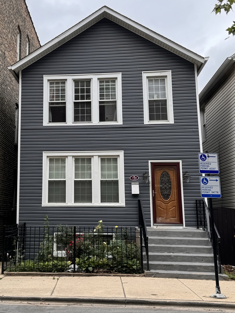 736 N Ada Street
