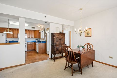 Tiny photo for 10720 S Washington Street #406, Oak Lawn, IL 60453 (MLS # 12555896)