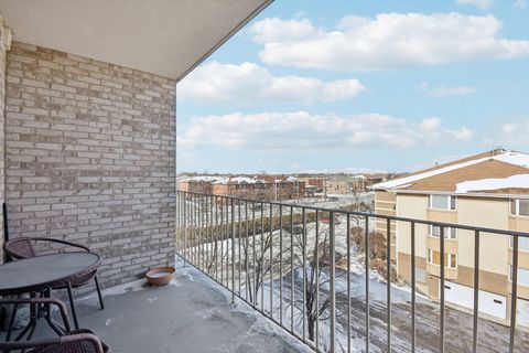 Tiny photo for 10720 S Washington Street #406, Oak Lawn, IL 60453 (MLS # 12555896)