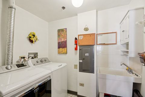 Tiny photo for 10720 S Washington Street #406, Oak Lawn, IL 60453 (MLS # 12555896)