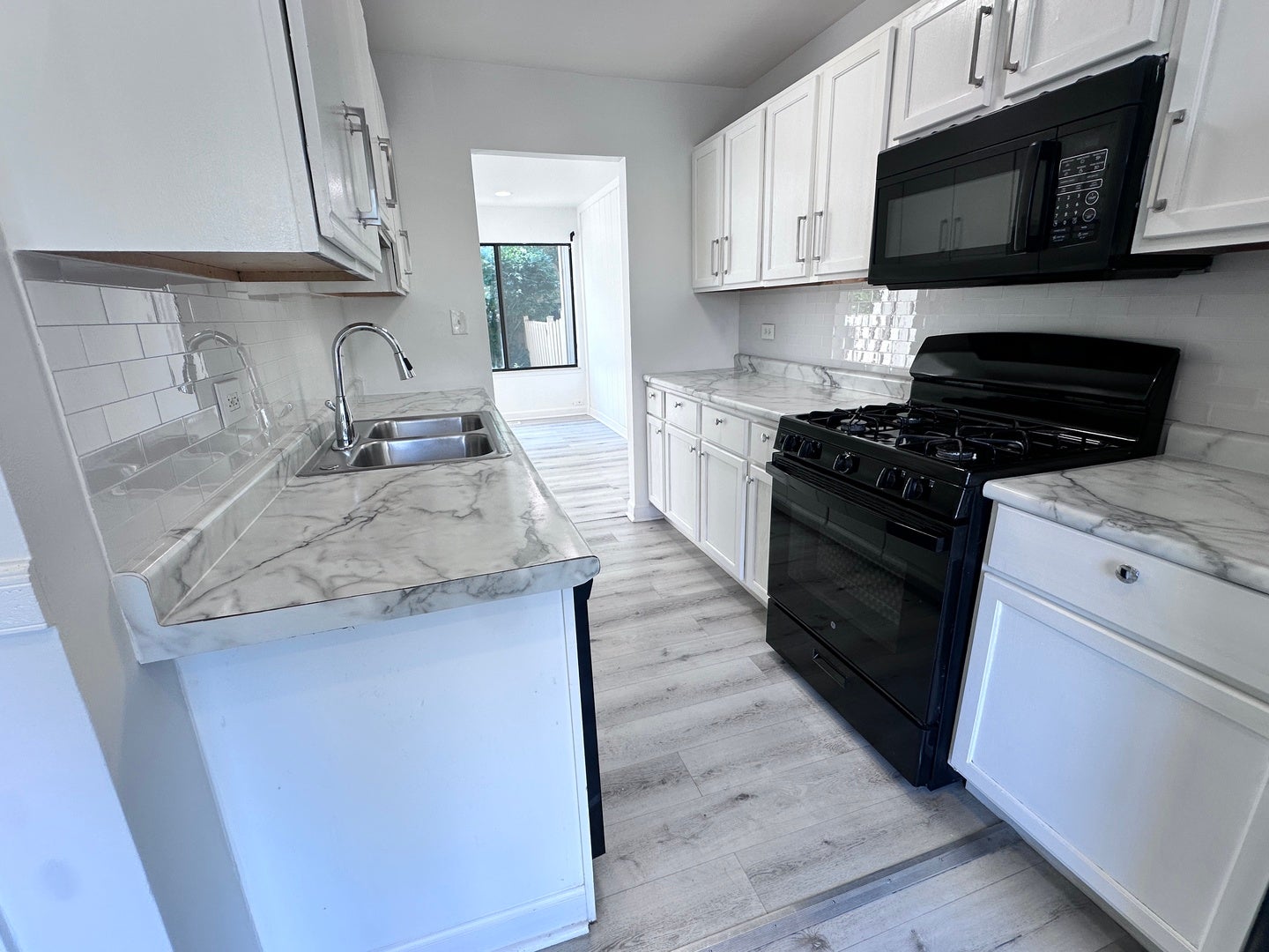 811 Shawnee Trail 811