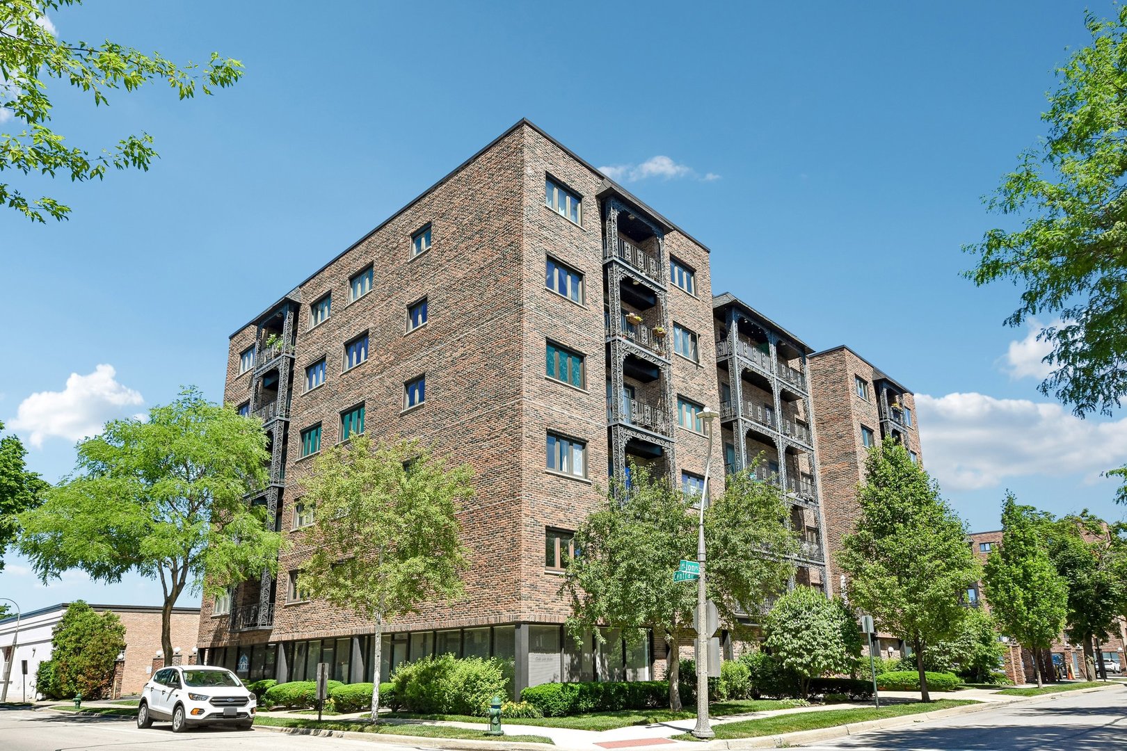 414 Clinton Place 502