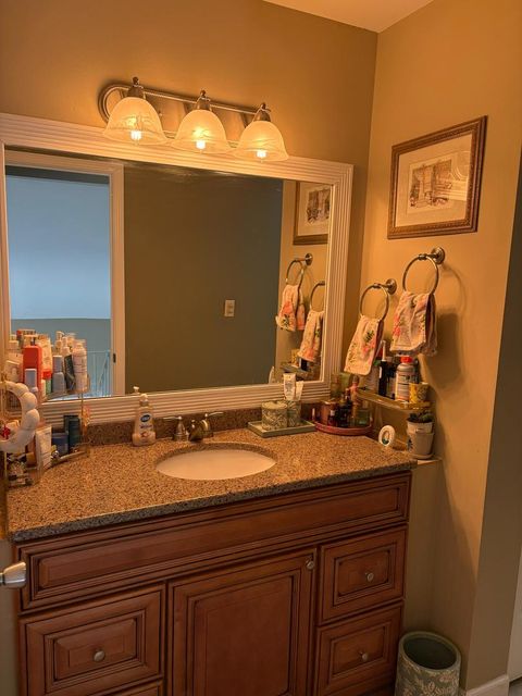 Tiny photo for 511 East Avenue #511, Streamwood, IL 60107 (MLS # 12629593)
