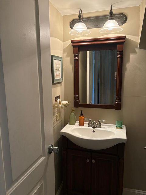 Tiny photo for 511 East Avenue #511, Streamwood, IL 60107 (MLS # 12629593)