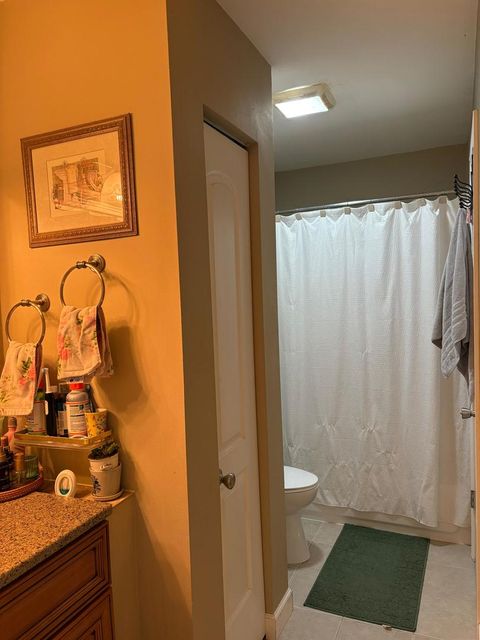 Tiny photo for 511 East Avenue #511, Streamwood, IL 60107 (MLS # 12629593)