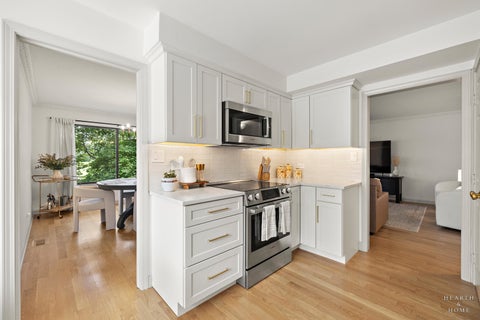 Tiny photo for 70 Cedar Ridge Rdg #C, Lake Barrington, IL 60010 (MLS # 12742614)