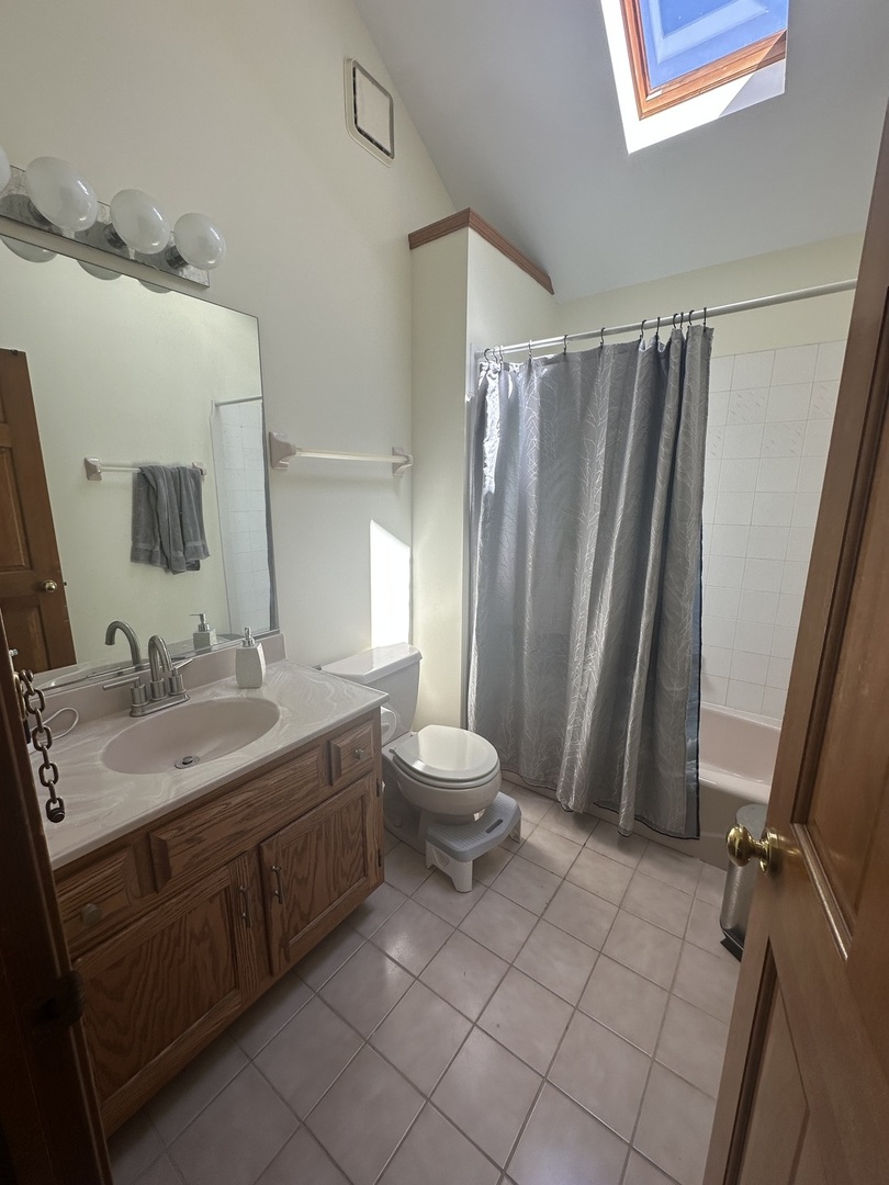 2755 Asbury Drive, Aurora, IL 60504 — MLS #12655422 — photo 7 of 7