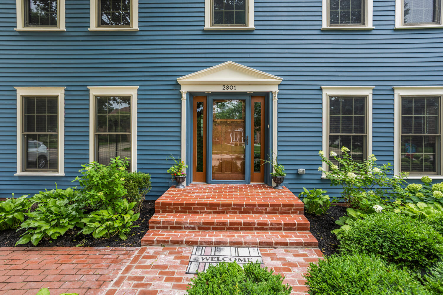 2801 Valleybrook Drive