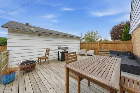 Tiny photo for 3231 W 99th Street, Evergreen Park, IL 60805 (MLS # 12717266)