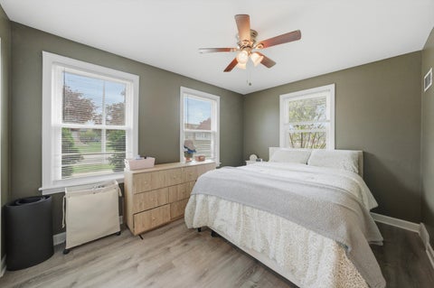Tiny photo for 3231 W 99th Street, Evergreen Park, IL 60805 (MLS # 12717266)
