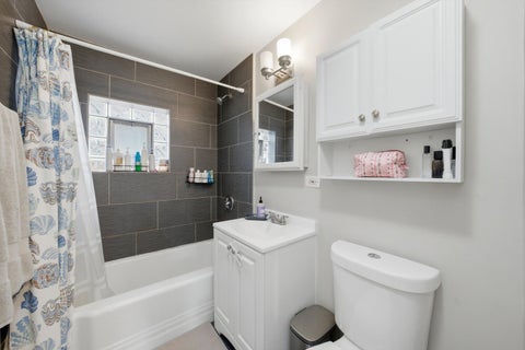 Tiny photo for 3231 W 99th Street, Evergreen Park, IL 60805 (MLS # 12717266)