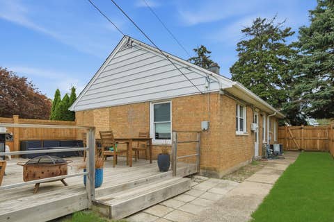 Tiny photo for 3231 W 99th Street, Evergreen Park, IL 60805 (MLS # 12717266)