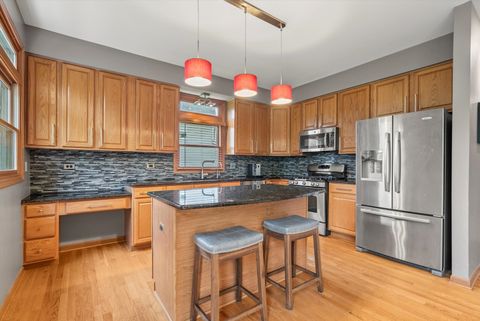 Tiny photo for 304 Manchester Avenue, Batavia, IL 60510 (MLS # 12497174)