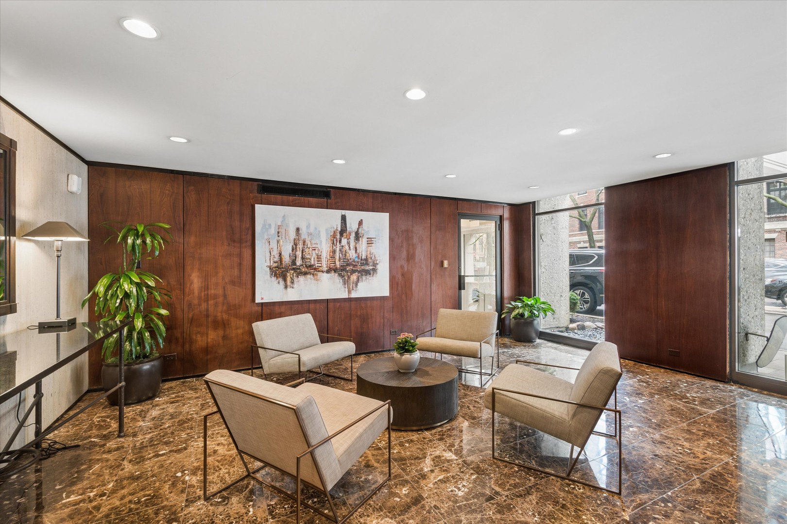 1 E Scott Street 1112