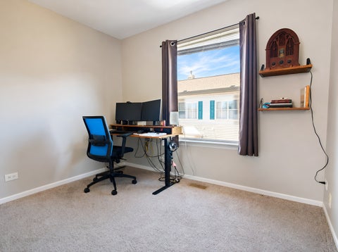 Tiny photo for 2443 Courtyard Circle #1, Aurora, IL 60506 (MLS # 12660096)