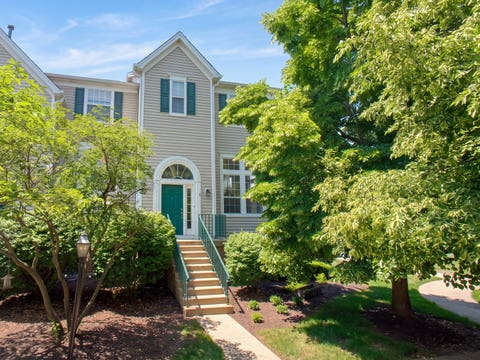 Photo of 2443 Courtyard Circle #1, Aurora, IL 60506 (MLS # 12660096)