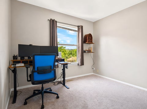 Tiny photo for 2443 Courtyard Circle #1, Aurora, IL 60506 (MLS # 12660096)