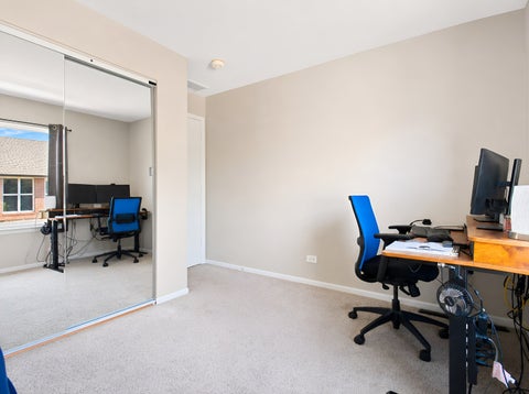 Tiny photo for 2443 Courtyard Circle #1, Aurora, IL 60506 (MLS # 12660096)