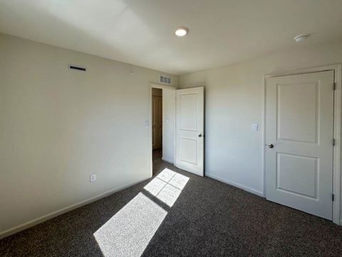 Tiny photo for 573 yosemite Way, Mundelein, IL 60060 (MLS # 12460454)