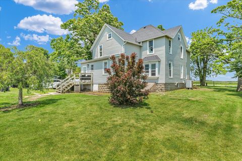 Tiny photo for 727 E 500n Road, Gibson City, IL 60936 (MLS # 12385249)