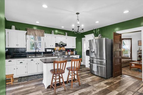 Tiny photo for 727 E 500n Road, Gibson City, IL 60936 (MLS # 12385249)