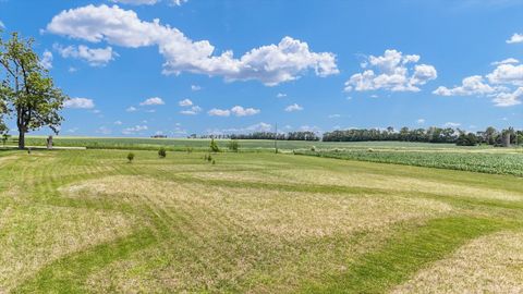 Tiny photo for 727 E 500n Road, Gibson City, IL 60936 (MLS # 12385249)